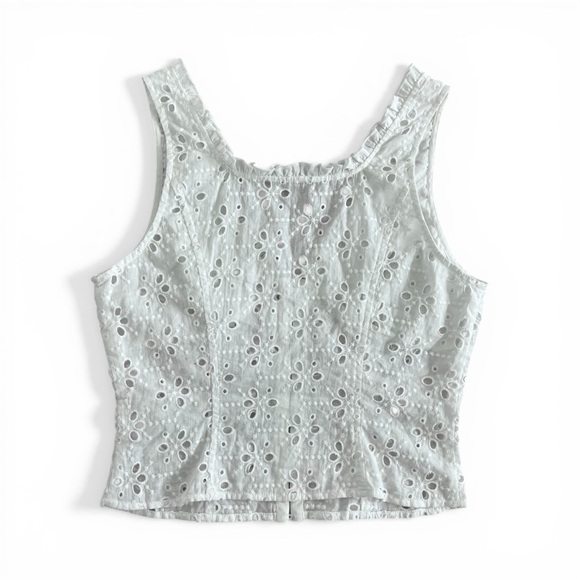 Forever 21 White Eyelet Hook and Eye Crop Tank Top Small - Picture 4 of 5